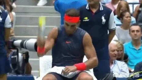 纳达尔2018年美网伤退，他为什么要用水瓶狠砸自己受伤的右膝盖？