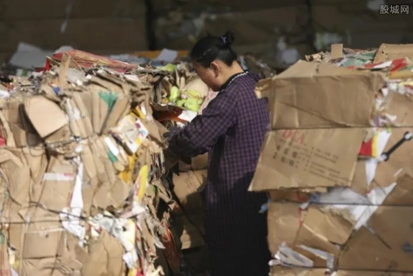 废纸涨价潮持续 废纸竟然比废铁还值钱？