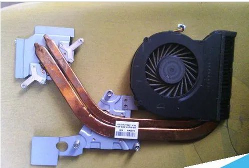 宏基的笔记本4750G 怎么拆开来自己清灰啊。