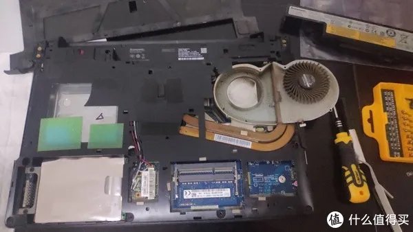 Y430P拆机：安装内存+清灰