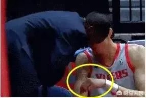 周琦手肘再次受伤，会影响他在火箭的职业生涯吗？