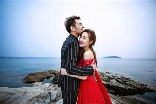 大连婚纱摄影价格一览表  大连比较好的婚纱摄影有哪些