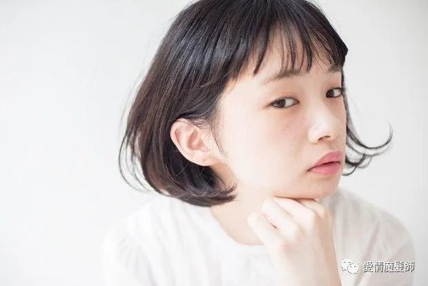 郑爽短发尴尬期