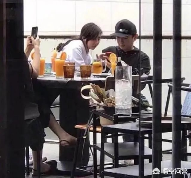 王思聪前女友豆得儿现身《快乐大本营》，为何分手后豆得儿颜值下降的如此之快？