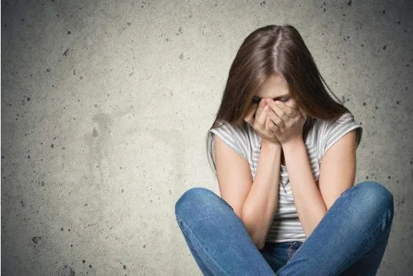 遗体在医院太平间被人错领火化，这事究竟是谁的失责？