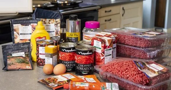 幼儿多大的时候能吃肉，最晚不能晚于什么时候？