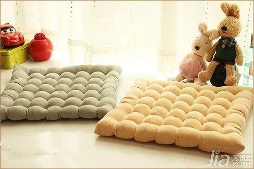 布艺沙发坐垫选购技巧，最新布艺沙发坐垫价格