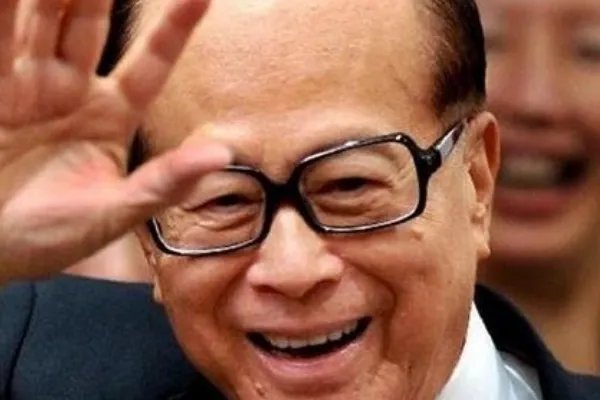 李嘉诚为什么撤资大陆