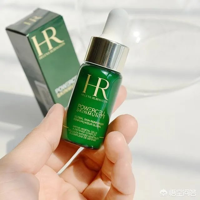 混油皮用面霜还是精华