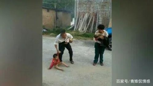 二胎双胞胎婴儿，被4岁孩子扔进水沟淹死，这事你怎么看？