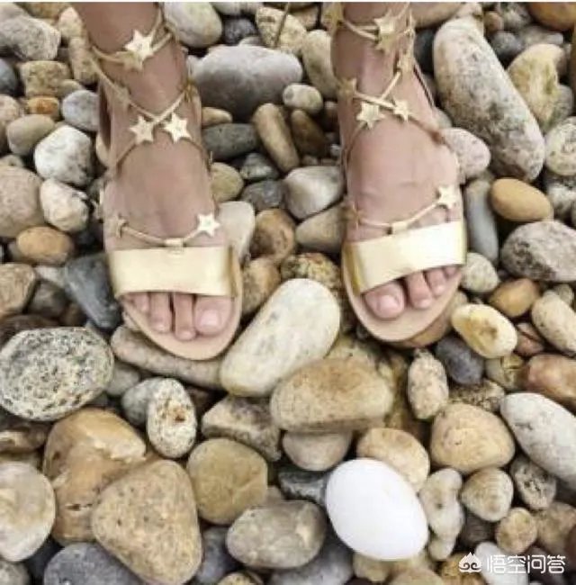 哪个品牌的凉鞋最好？