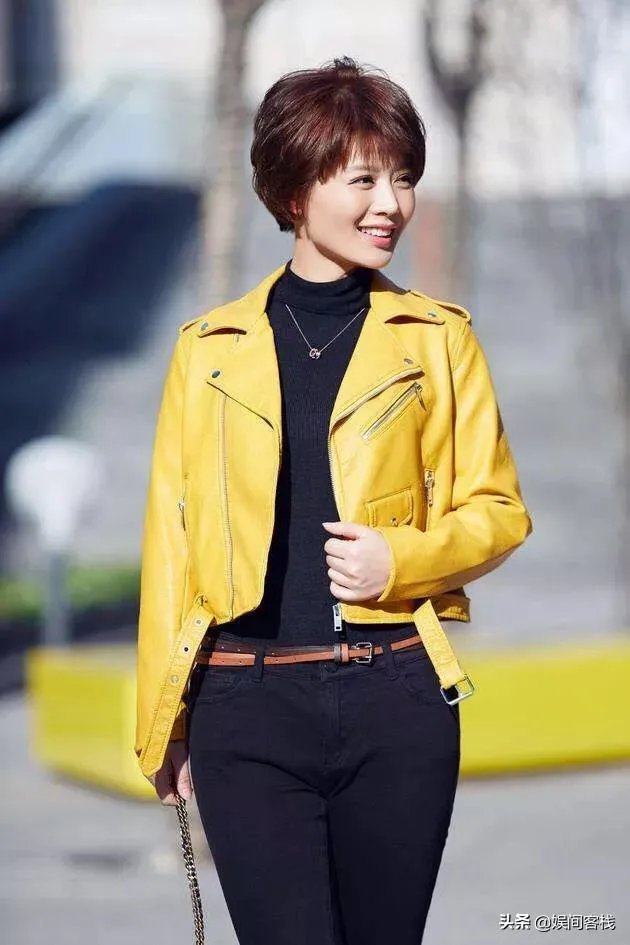 与傅程鹏离婚后，独自抚养儿子的程愫现状怎么样了？