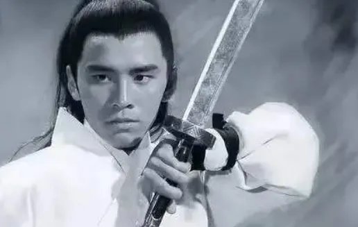 尔冬升曾疑周杰伦是姜大卫私生子，是什么原因让他产生了怀疑？