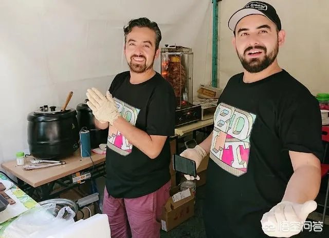 一顿晚餐花40万，一人一顿吃掉5万元，上海近日现天价菜单，对此你怎么看？