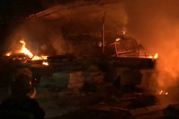 河南安阳“11·21”火灾事故:4人被警方控制该事故给予我们哪些启示?