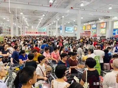 开业半天就暂停营业的Costco，真的能扎根中国市场吗？