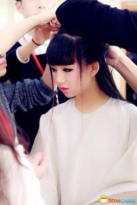 小彩旗被封新生代女神 后台照片与生活照曝光