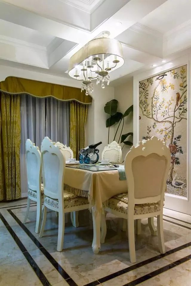 145㎡欧式三居室，清新的色彩搭配，透露一股自然的田园气息！