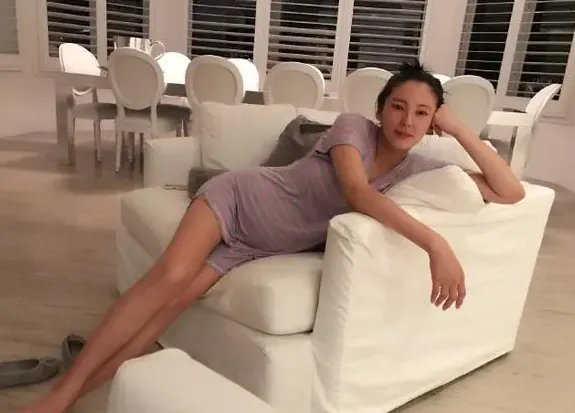 杨天真晒张雨绮孕肚照？