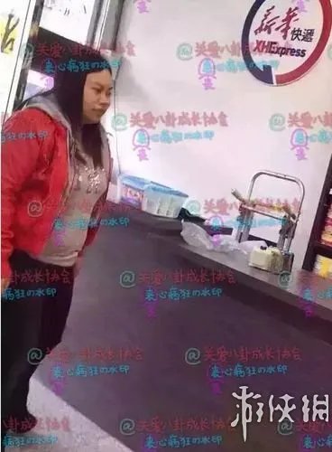 凤姐在美国近照曝光：又发福腰间赘肉长一圈富态十足