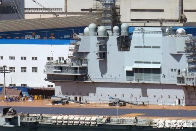 海航版歼20、055大驱、国产航母这个海军70周年大庆你期待什么？