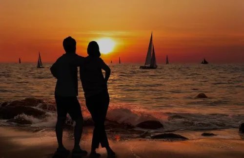 女生说想哭怎么回复 女生想哭什么意思