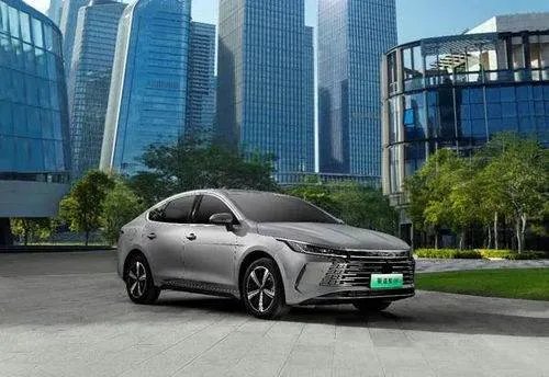 特斯拉断网导致数百车主被锁车外，马斯克向车主道歉，你如何看待这件事？