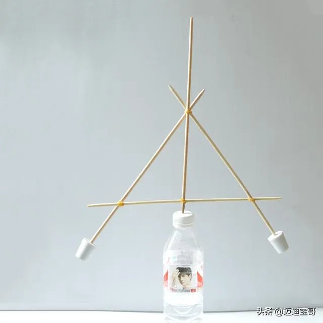 扫帚为什么能立起来？这其中有什么科学道理？