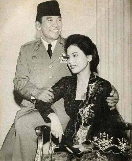 日本最传奇灰姑娘:15岁做艺伎,22岁嫁总统,73岁因何事遭封杀?