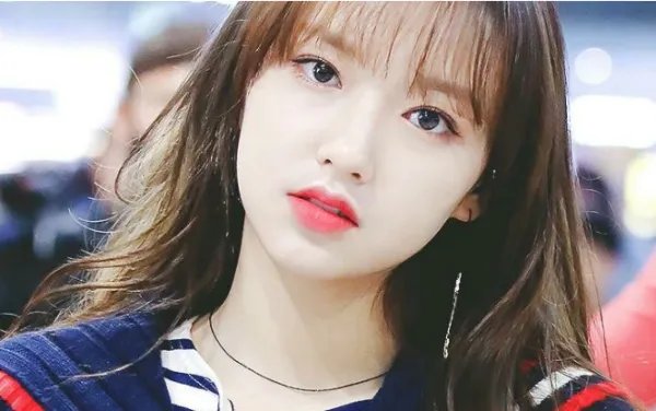 刘诗诗侧颜超美，你还知道哪些五官比较精致的女明星？