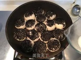 羊肉冰花水煎包