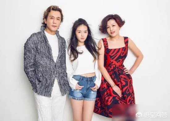 有人说头条全是李咏死的消息，难道一个艺人的离去会惊动全世界吗？你怎么看？