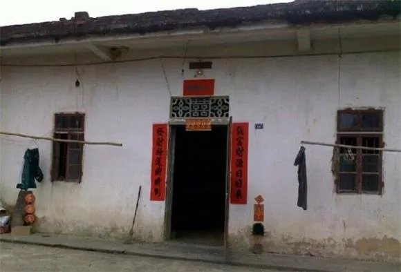 现在买房子太贵了，农村40万就能建“豪华”独栋别墅？是真的吗？