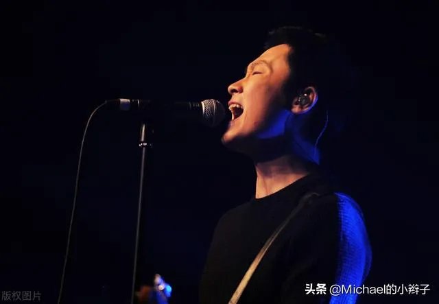 如何评价梁博的唱功和创作？