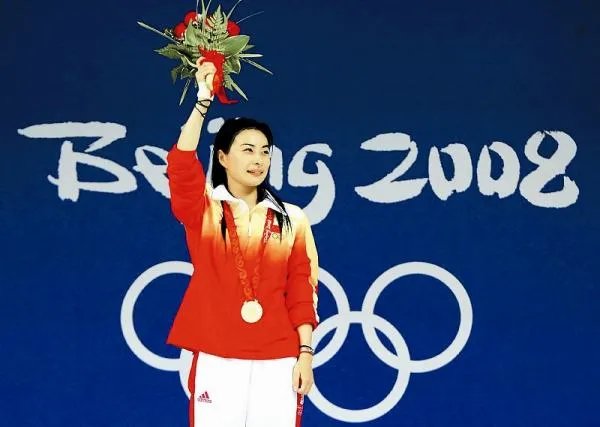 郭晶晶参加东京奥运会跳水评委,她的专业能力如何?