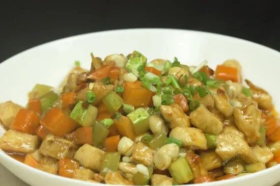 宫保鸡丁的做法家常菜