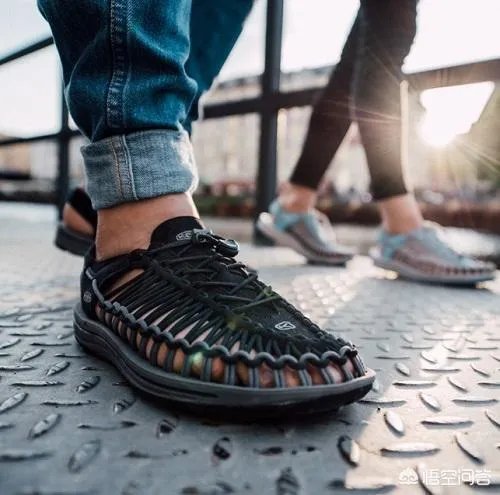 哪个品牌的凉鞋最好？