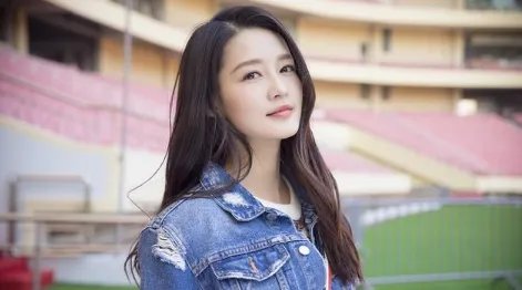 李沁虽然不争不抢但却稳扎稳打，刚刚获得最佳女配角奖，你怎么看？