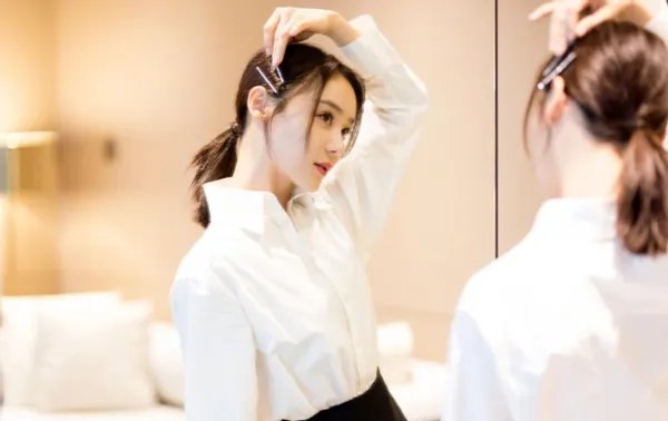 袁姗姗情商低再添实锤，造谣张小斐打呼噜，怪不得红不了，你怎么看？