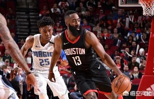 哈登今天拿了六十分＋三双，破了NBA历史三双记录，大家说今后有没有人突破一百分啊？