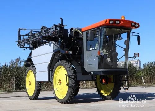 植保类农机发展格局初现 自走式喷药机是方向