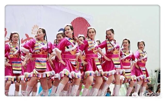 喜欢跳广场舞的朋友，大家谈谈跳广场舞，开心和舞姿哪个更重要？