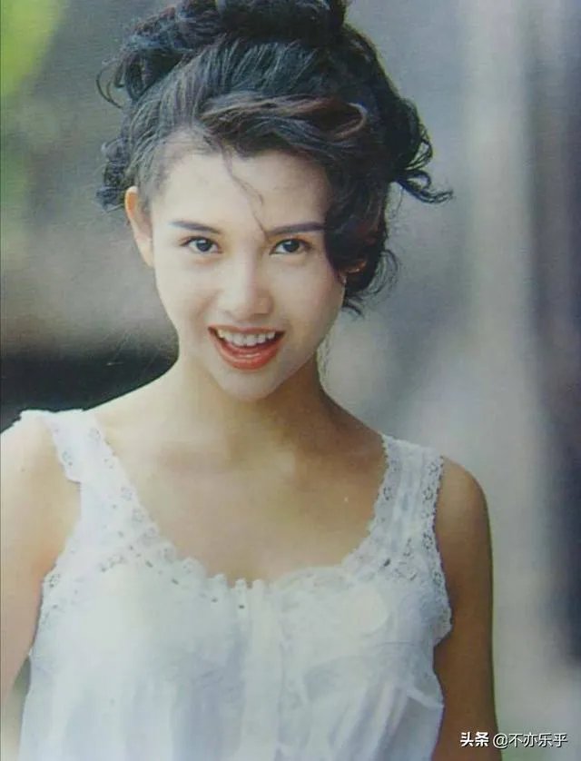 王晶导演说93年后周星驰的电影都星爷导演的，这个是真实的吗？