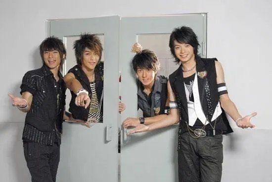 吴尊老婆不愿意在公众面前曝光,真的是因为长的丑吗?