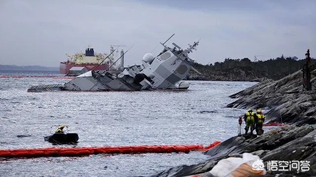 挪威的宙斯盾舰为什么一撞就沉没了？对此你怎么看？