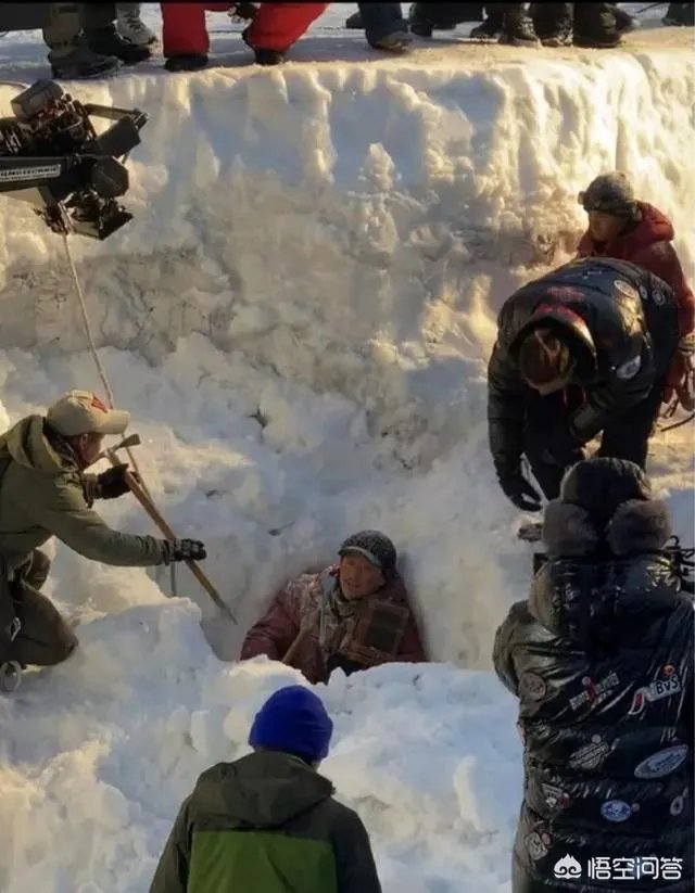 吴京自曝可以拿残疾证：我下肢瘫痪过，经历过生死，你怎么看？