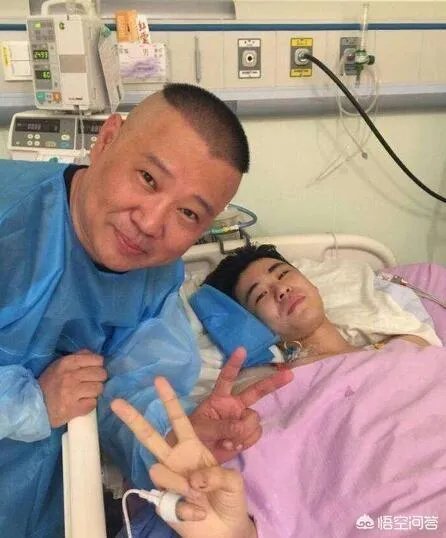 因唱小曲成“德云一哥”，不到半年反超岳云鹏，张云雷为何能火？