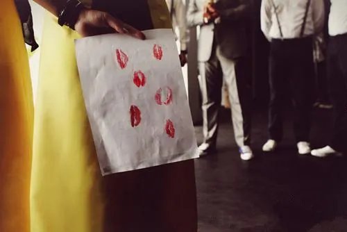 结婚整人游戏怎么玩 六个让婚礼更甜蜜的游戏