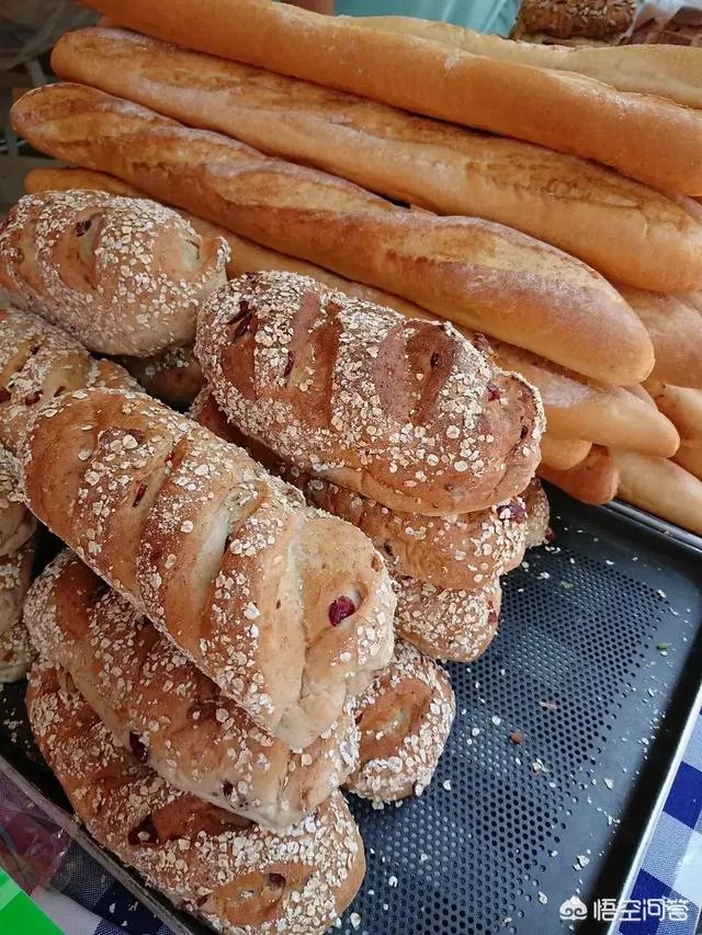 一顿晚餐花40万，一人一顿吃掉5万元，上海近日现天价菜单，对此你怎么看？