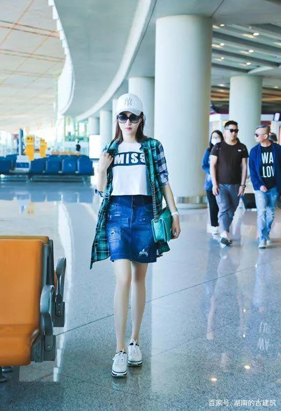 最美潘金莲甘婷婷，身着哪款衣服都藏不住好身材？